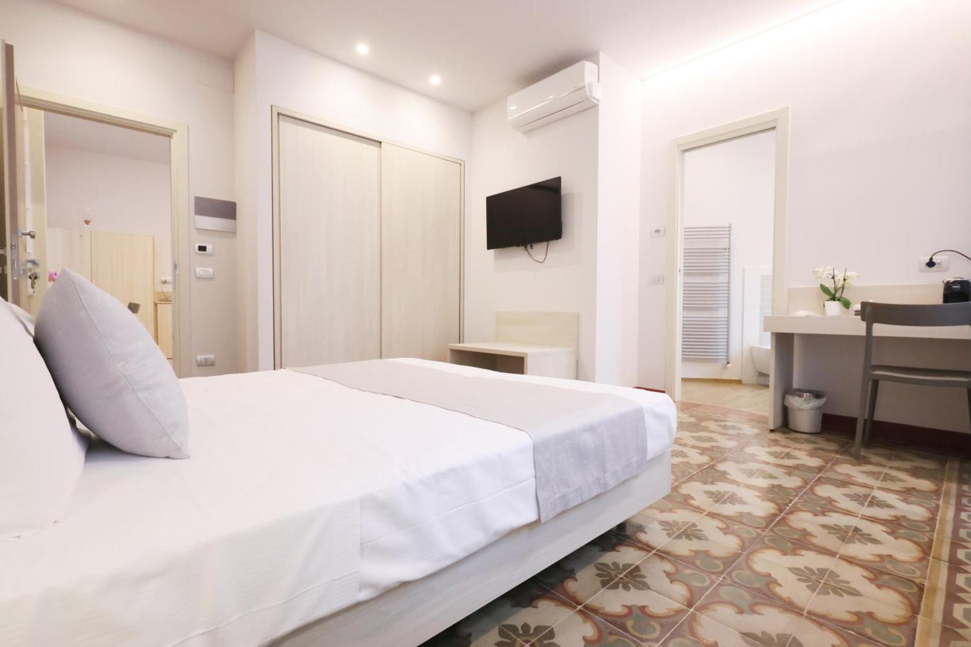 Palazzo Belli Bed & Breakfast Alba  Exterior photo
