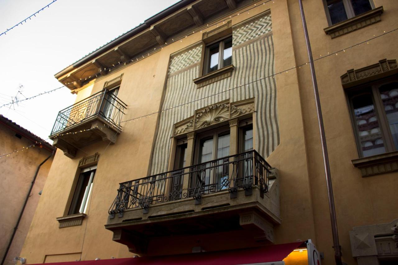 Palazzo Belli Bed & Breakfast Alba  Exterior photo